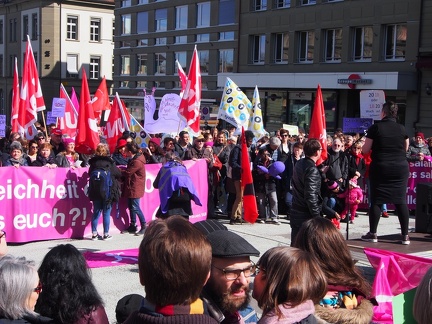  8. März 2018  Internationaler Frauenkampftag - Demo auf dem Waisenhausplatz in Bern