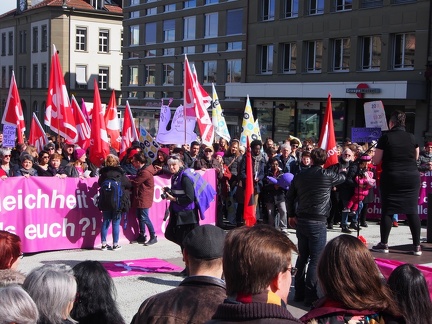  8. März 2018  Internationaler Frauenkampftag - Demo auf dem Waisenhausplatz in Bern