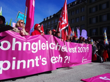  8. März 2018  Internationaler Frauenkampftag - Demo auf dem Waisenhausplatz in Bern